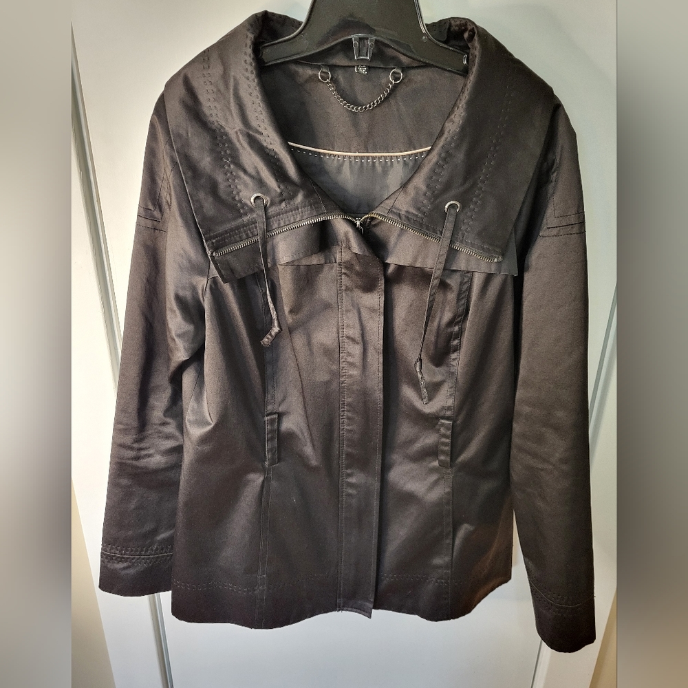 Le Chateau Jacket